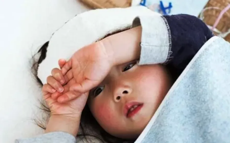 Cara Praktis Mengatasi Demam Anak Dengan Plester Kompres