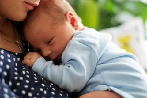 Menghitung Kebutuhan ASI Bayi Baru Lahir Agar Tumbuh Kembangnya Ideal