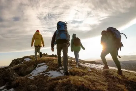 Ketahui Tips Mendaki Gunung Dengan Aman Dan Menyenangkan