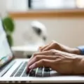 Sulit Konsisten Menulis Di Blog Percayakan Produksi Artikel Kepada Mediakonten