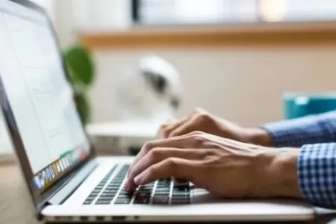 Sulit Konsisten Menulis Di Blog Percayakan Produksi Artikel Kepada Mediakonten