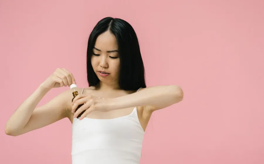 Cara mengatasi kulit kusam agar wajah terlihat lebih glowing dan sehat berseri
