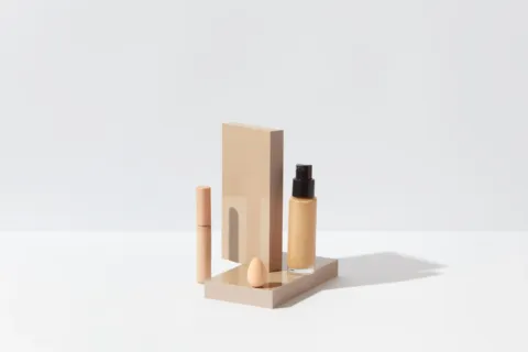 Tips memilih foundation sesuai warna kulit untuk tampilan makeup flawless natural