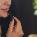 Inspirasi ide makeup natural sehari-hari yang simpel dan bikin wajah fresh berseri